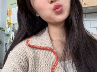 김혜윤 긴머리로 상큼한 매력 뽐내