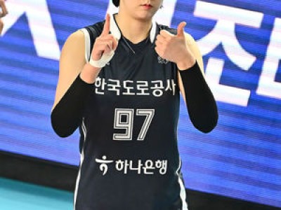 한국도로공사 IBK 기업은행 꺾고 우승 후보 맞대결 승리