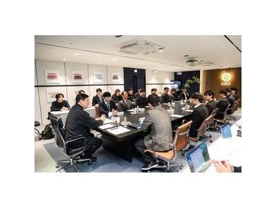 양현종 협회장 10개 구단 선수들 모여 팬퍼스트 실천 이야기